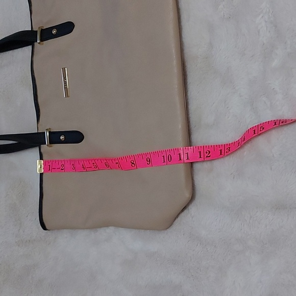 Lula purse, like new condition - Picture 10 of 11